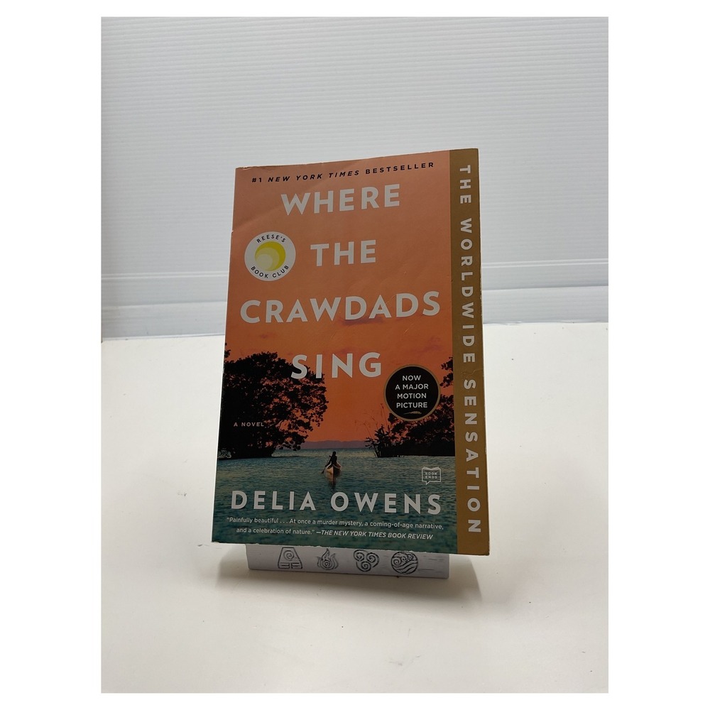 Where the Crawdads Sing by Delia Owens Paperback Novel